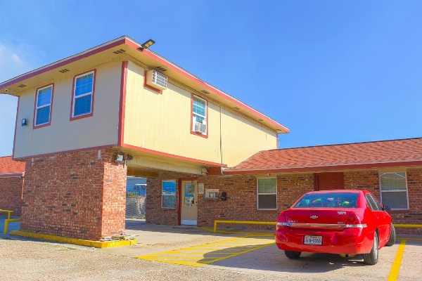 Economy Inn By OYO Lockport near Houma image 11