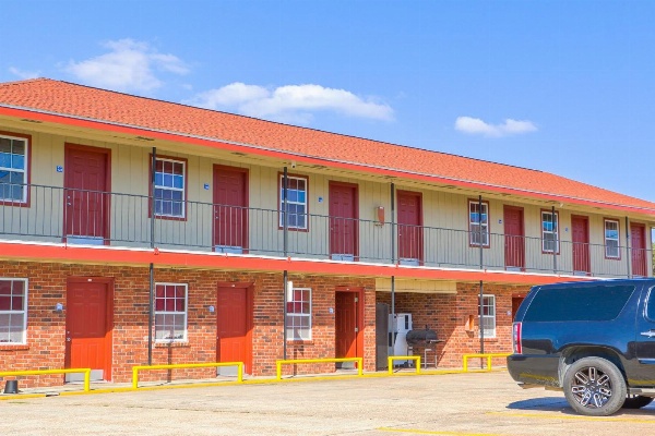 Economy Inn By OYO Lockport near Houma image 8